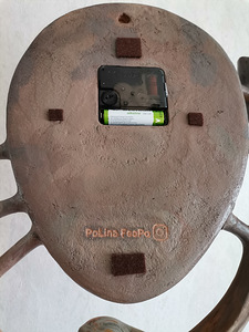 Puujuurtest seinakell puidust (7 foto / 8)