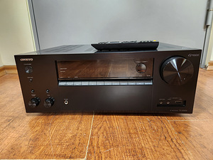 Onkyo TX-NR656 7.2-channel 4K,BT,USB,Dolby Atmos. (1 foto / 3)