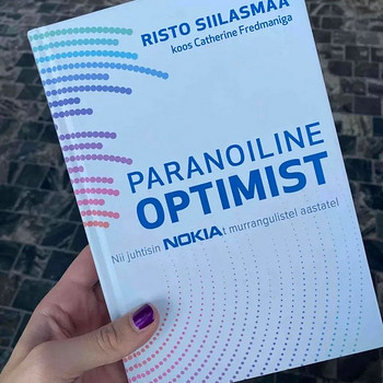 Книга ПАРАНОИЧНЫЙ ОПТИМИСТ