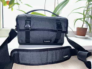 Гибридная камера Canon (3 фото из 3)