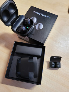 Наушники Bluetooth Samsung Galaxy Buds Pro Sm-R190 (1 фото из 3)
