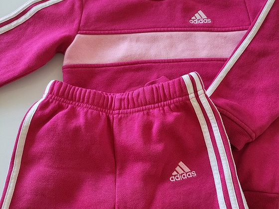 Костюм Adidas 18–24 (SMART БЕСПЛАТНО)