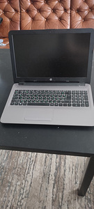 Ноутбук HP (2 фото из 3)