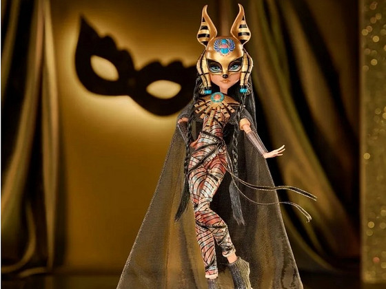 Monster High Cleo De Nile Haunt Couture Midnight Runway lelle.