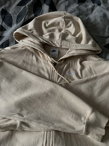 Nike kampsun (1 foto / 3)
