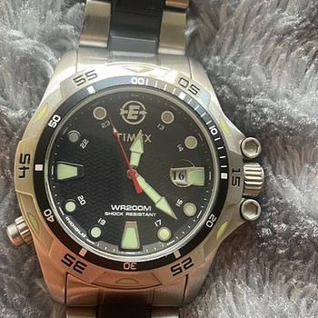 Часы timex