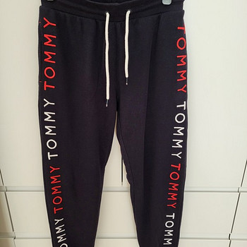 Tommy Hilfiger s