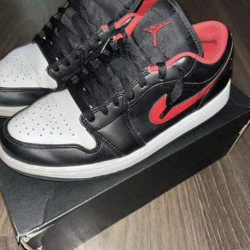 Air Jordan 1