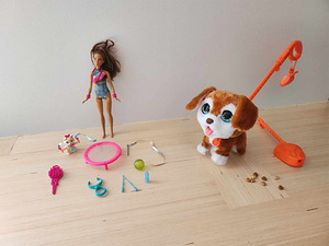 Продаются какающая собака FurReal и гимнастка Barbie (1 фото из 3)
