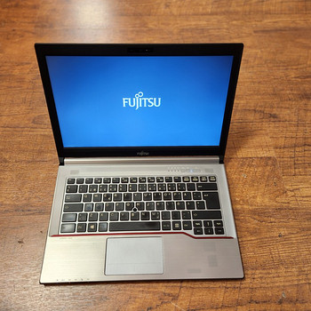 Fujitsu Lifebook E743 i7,128ssd,8GB.Win 11