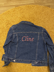 Джинсовая куртка S/M (3 фото из 4)
