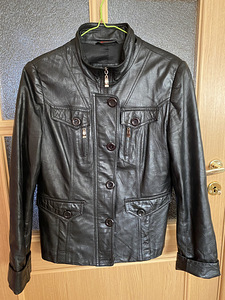 Продам куртку (1 фото из 1)