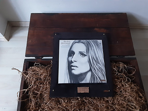 Barbra Streisand "12" autogrammiga rekord FS51T429 (7 foto / 9)