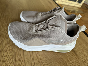 Nike tossud (3 foto / 3)