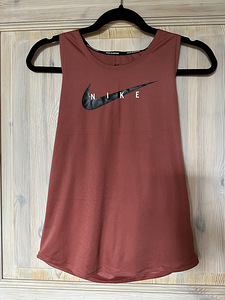 Толстовка Nike (1 фото из 2)