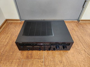 Yamaha CR-640 Natural Sound AM/FM Receiver (2 foto / 3)