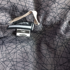 Umbro ветровка р.140 (3 фото из 6)