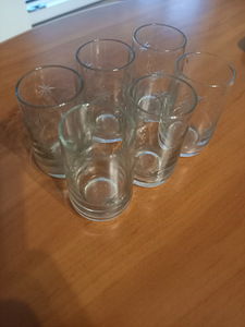 Müüa 6 väikest viinapitsi. (1 foto / 2)