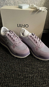 Женские кроссовки LIU JO (1 фото из 1)