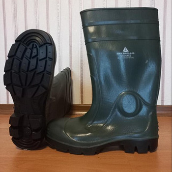 Резиновые сапоги с.43