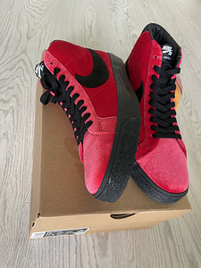 Nike SB Zoom Blazer Mid ISO RED (3 фото из 4)