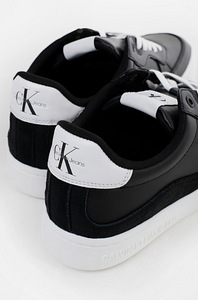 Calvin klein (2 фото из 2)