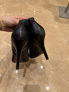 DOLCE & GABBANA размер 40 (5 фото из 6)