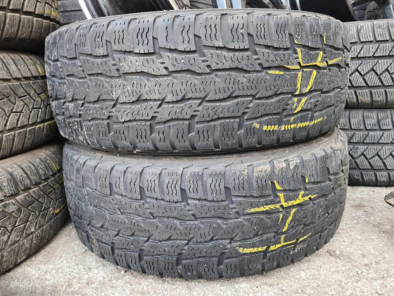 Шины 215 60 17c nokian ms 2шт