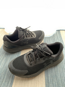 Skechers 36,5 (2 фото из 4)