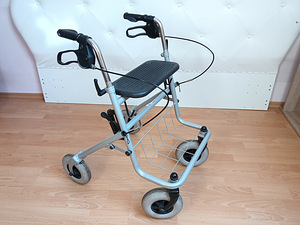 Rollaator eakatele ja puuetega inimestele (1 foto / 1)