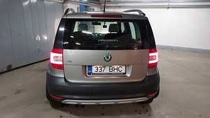 Skoda Yeti Elegance 2.0 TDI, 81kw (5 foto / 10)