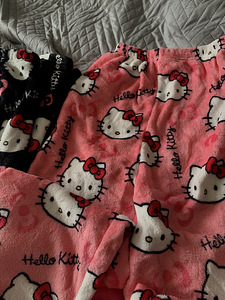 Hello kitty штаны (1 фото из 2)