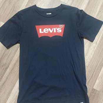 Футболка Levis 176см