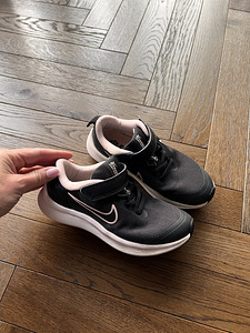 Кроссовки Nike № 30 (1 фото из 1)