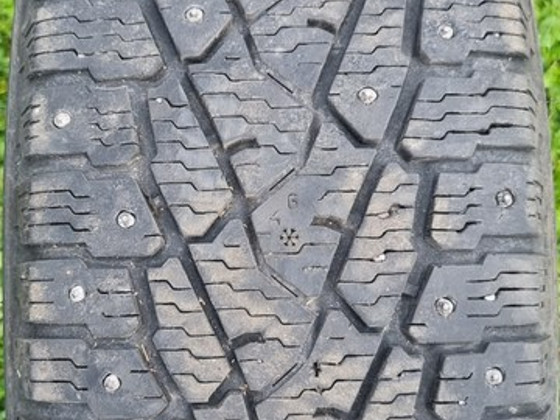 Шипованные шины 215/60 R17C