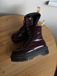 Dr. Martens (1 foto / 1)