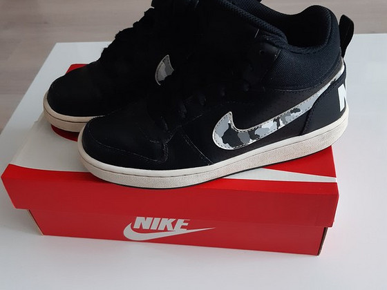 Кроссовки NIKE