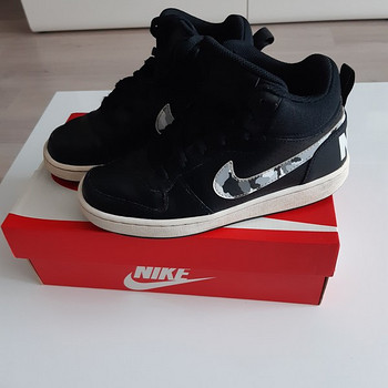 Кроссовки NIKE