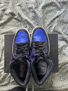 Nike Jordan 1 Mid (2 фото из 3)