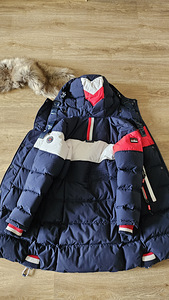 Зимняя куртка (3 фото из 3)