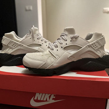 Nike tossud