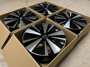 17" Nissan uued veljed 5x114,3 (kekava 73,1) (3 foto / 7)