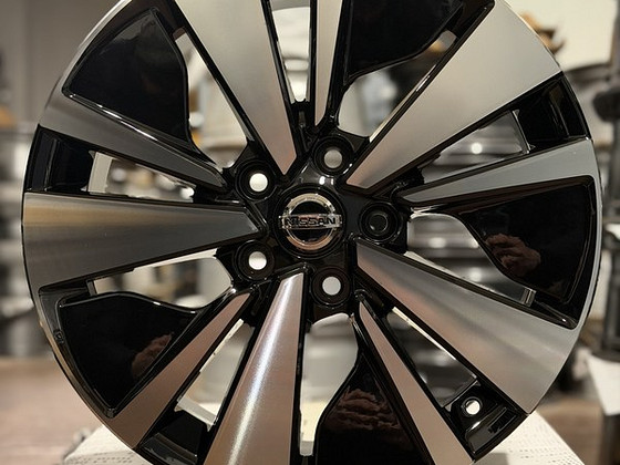 17" Nissan uued veljed 5x114,3 (kekava 73,1)