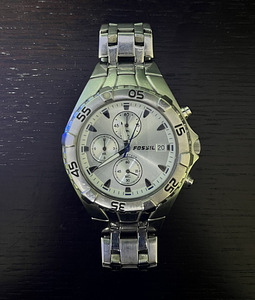 Fossil (1 фото из 2)