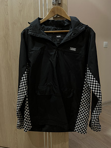 Vans куртка (1 фото из 5)