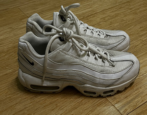 Nike Air Max 95 (2 foto / 4)