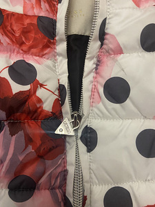 Куртка Guess, s.116 (2 фото из 2)