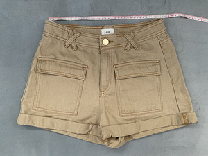 Lühikesed püksid River Island EU36/S (1 foto / 4)