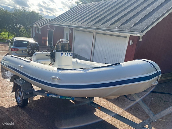 Лодка Mercury 460 Ocean Runner