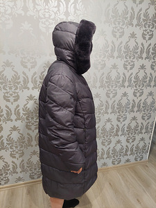 Продам меховое пальто (1 фото из 7)